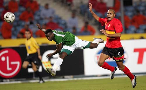 乌克兰近些年同瑞典正赛交手两次，两战全胜保持不败（近年乌克兰与瑞典正赛两度交锋，保持全胜战绩）