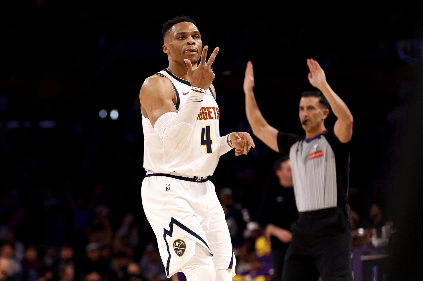 马科斯-阿隆索：祖父说迪斯蒂法诺比梅西出色，时代标准不同（马科斯-阿隆索：祖父称迪斯蒂法诺胜梅西，评判标准因时代而异）