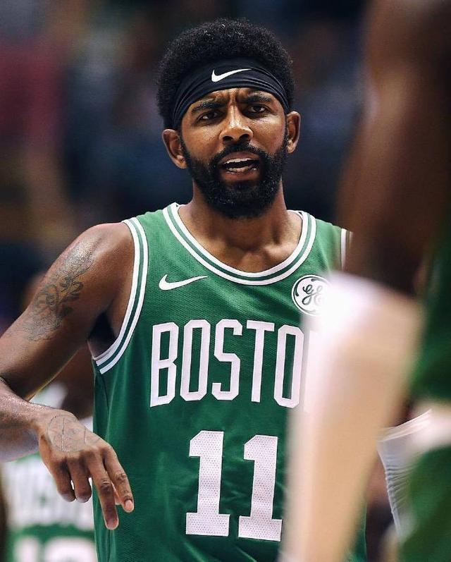 这是39岁？胡尔克远距离任意球直接爆射破门（39岁仍猛！胡尔克超远任意球重炮轰门得手）