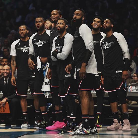 亚冠生死战还没开打，海港却先迎来两个坏消息，客场取胜柔佛新山悬了（亚冠生死战未开哨，海港遭两大利空，客胜柔佛新山前景堪忧）