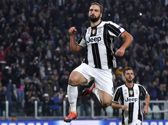 传中助凯恩破门，拉什福德收获职业生涯第100个助攻（拉什福德完成生涯百助，精准传中助凯恩得分）